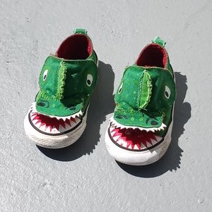 Rare kids 7 Converse crocodile shoes